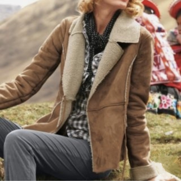 Garnet Hill Jackets & Blazers - Garnet Hill tan faux sherling coat size large